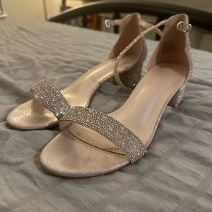 Gorgeous little sparkly heels